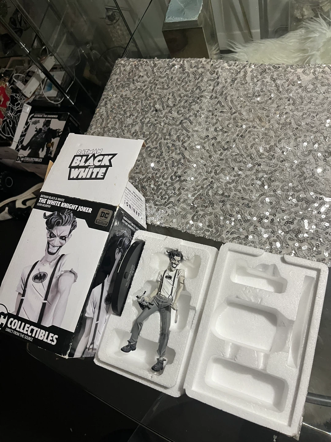 DC Collectibles Batman Black & White The White Knight Joker - photo 5