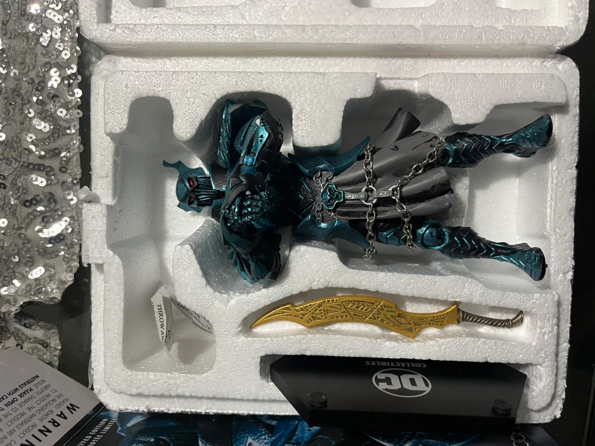 DC Collectibles Dark Nights: Metal The Merciless Statue - photo 2