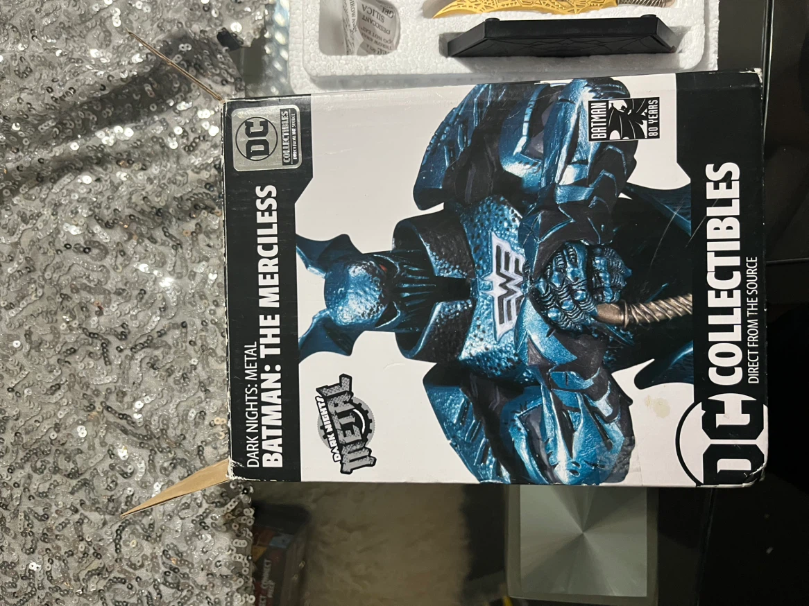 DC Collectibles Dark Nights: Metal The Merciless Statue - photo 3