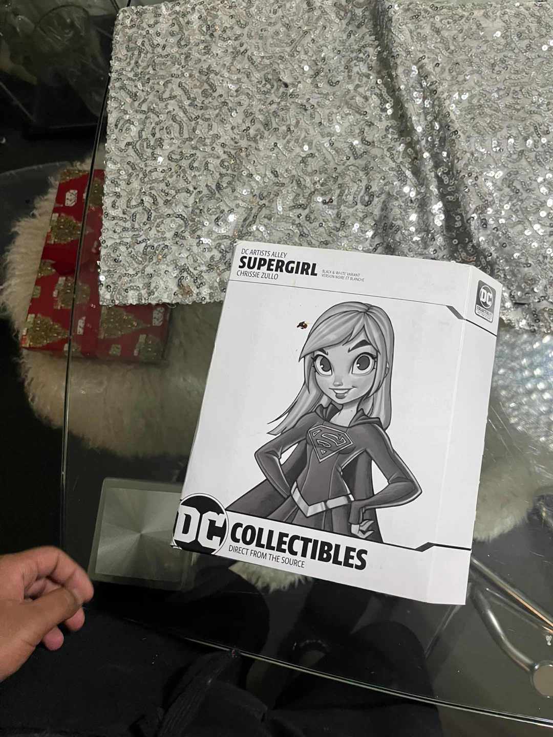 DC Artists Alley Supergirl Figure - photo 3
