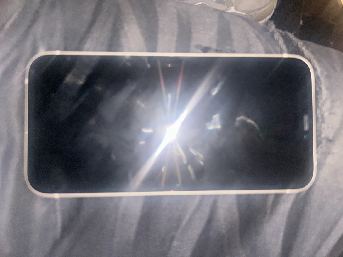 iPhone 12 unlocked - photo 4