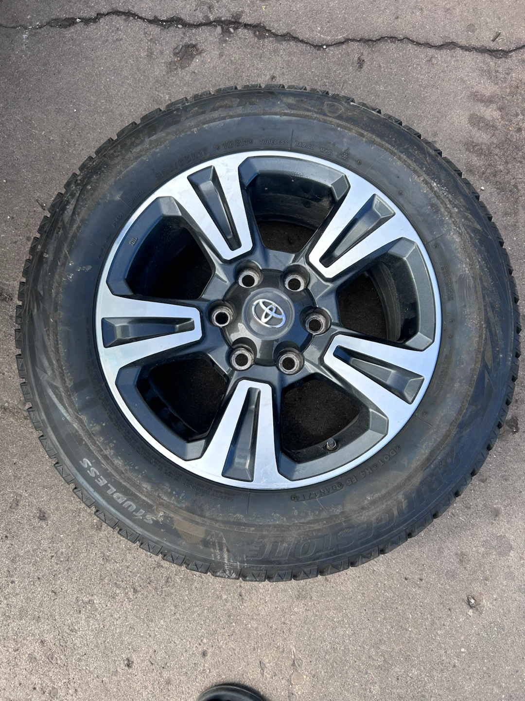 Set of 4 17” Toyota OEM Alloy Rims (rims only)