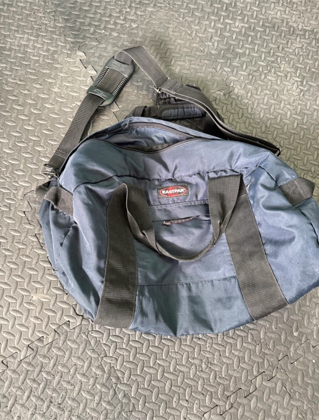Eastpak Duffel / Travel Bag - photo 3