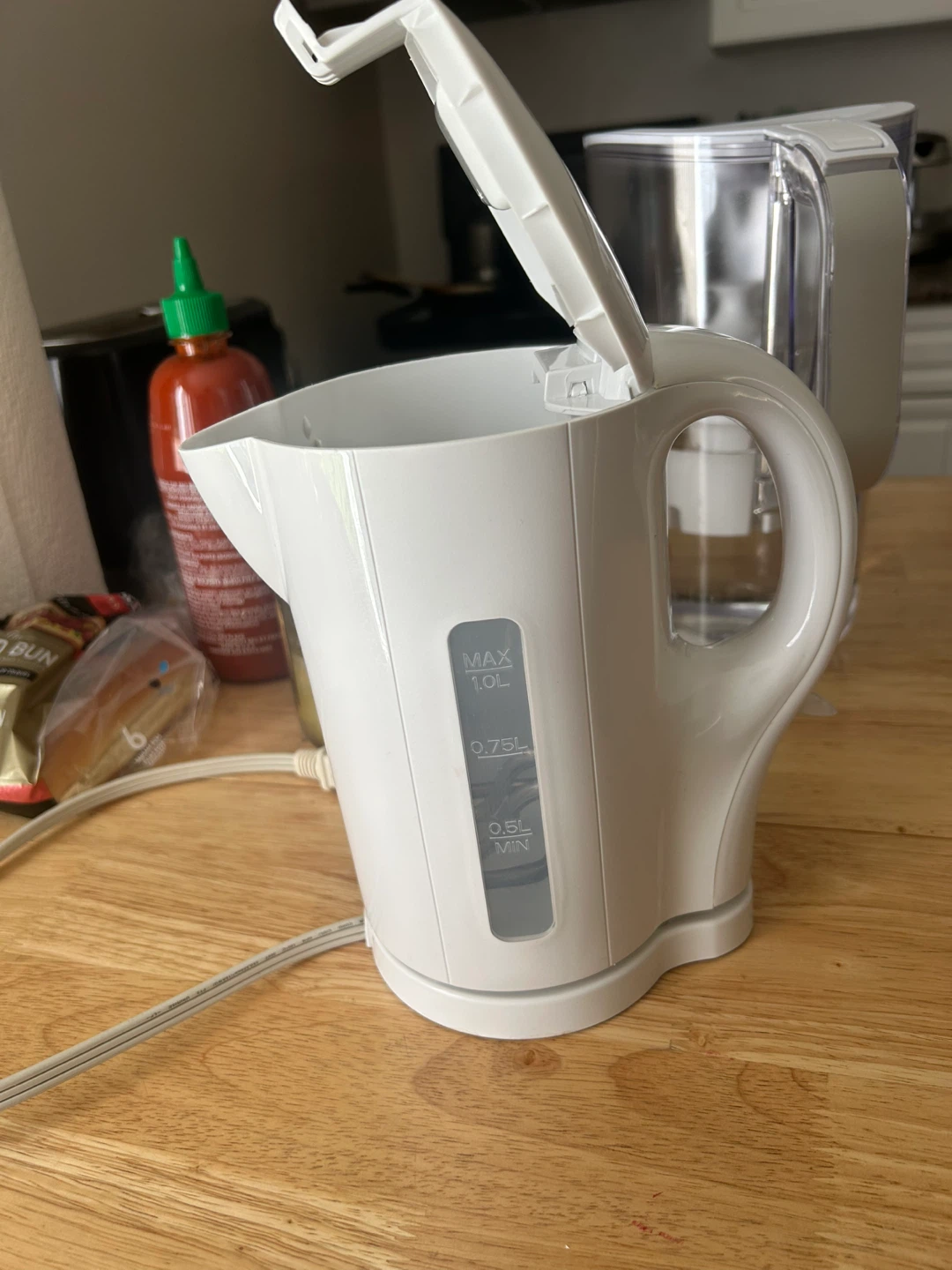 White 1.0L Electric Kettle