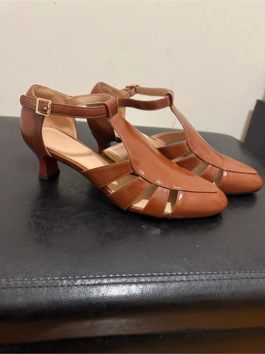 Coutgo Womens Dress Shoes Vintage Cutout Pumps