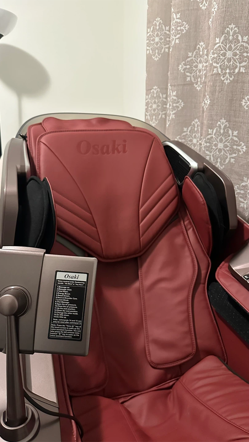 AI intelligent Osaka 4D massage chair - photo 2