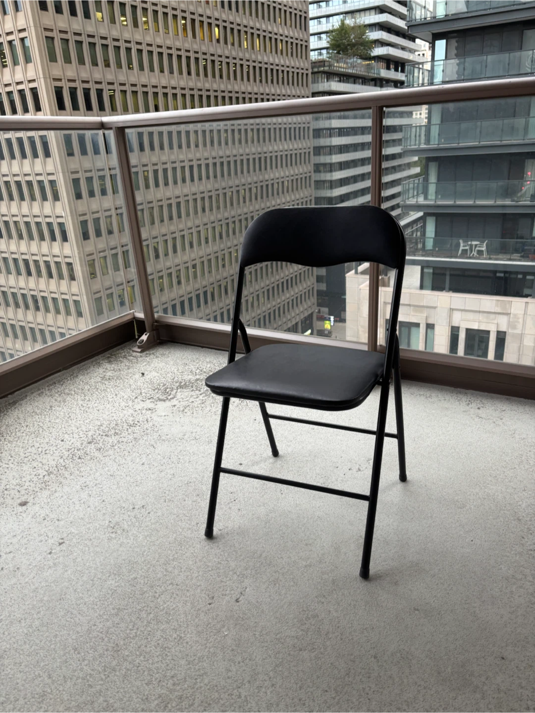 Chair - photo 2