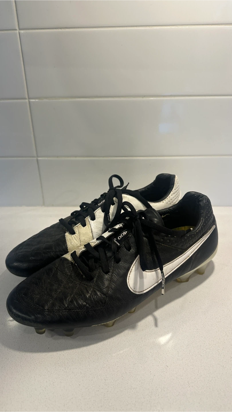 NIKE SOCCER TIEMPO LEGEND 5 Elite V ACC FG Size US 9.5