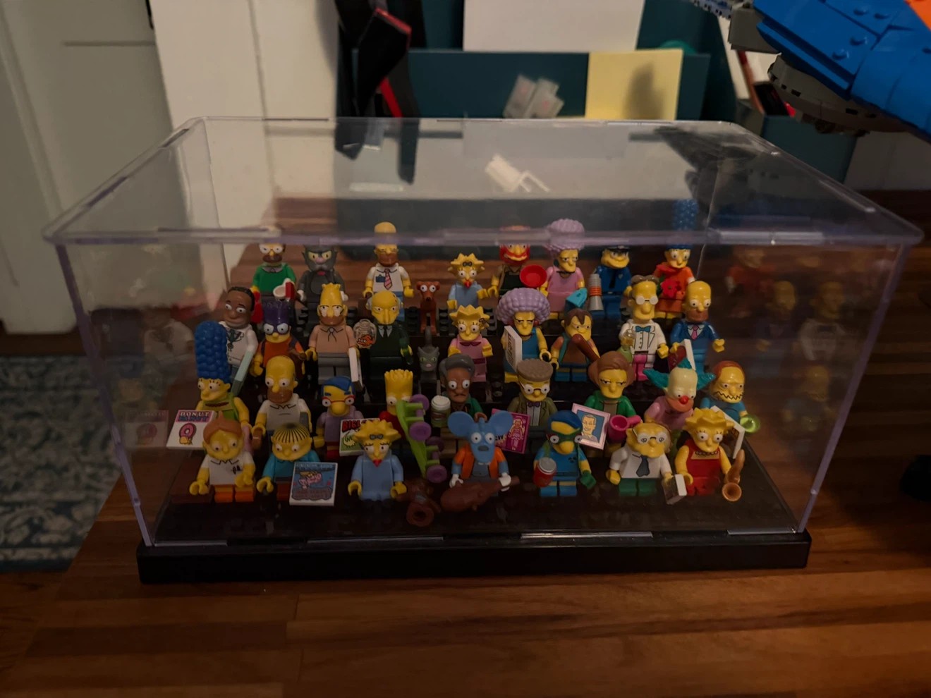 Simpsons Lego Sets and Minifigures - Display - photo 2