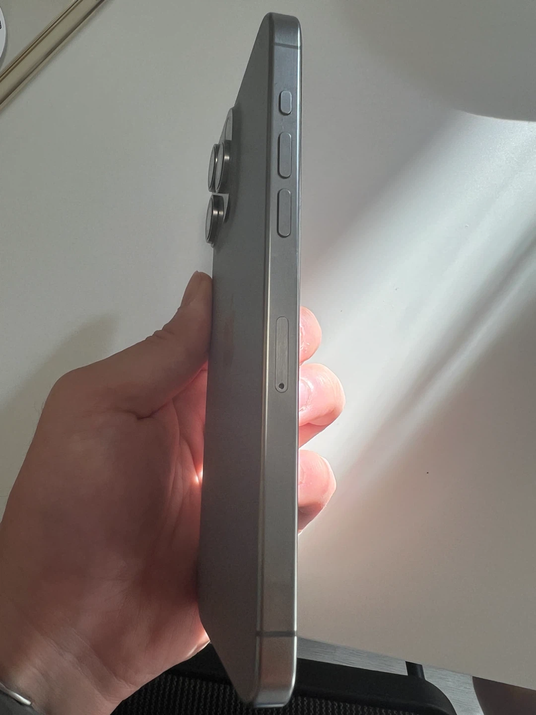 Apple iPhone 15 Pro max - photo 4