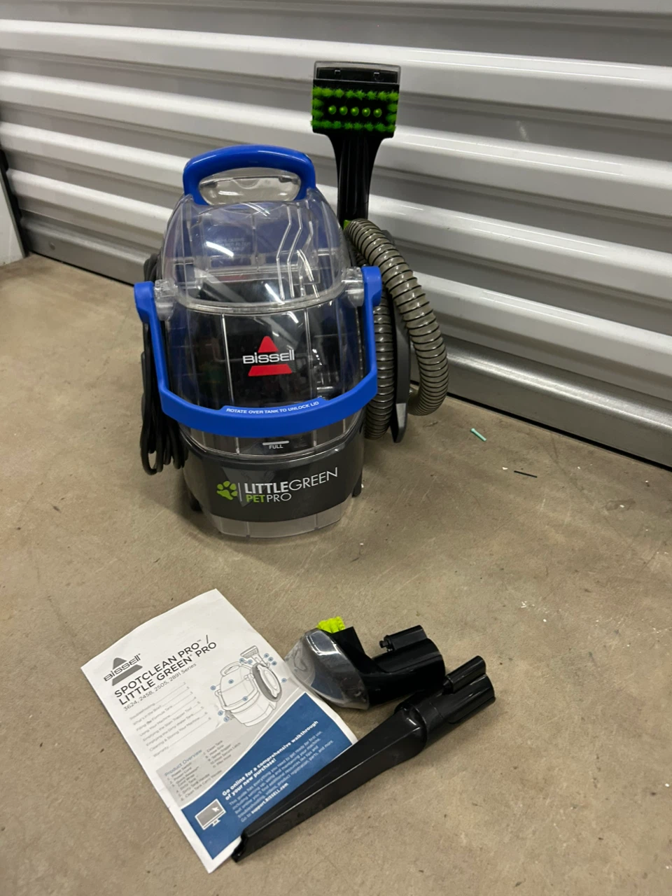 Bissell Little Green Pet Pro Portable Cleaner - photo 2
