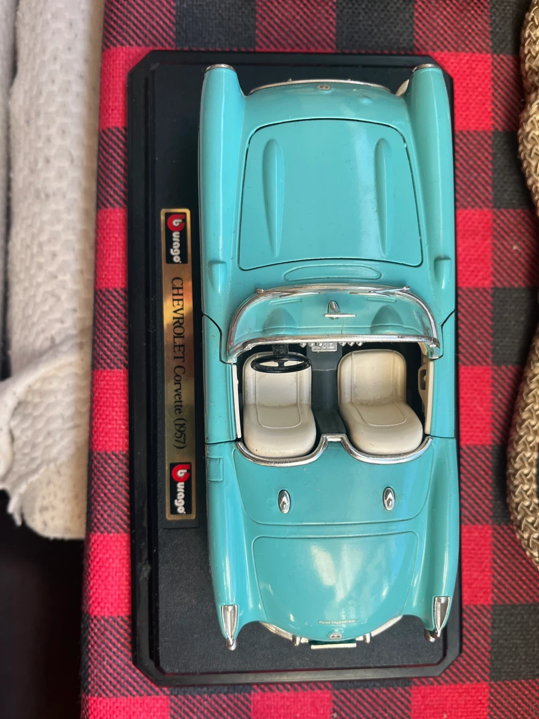 Bburago 1957 Chevrolet Corvette Diecast Model