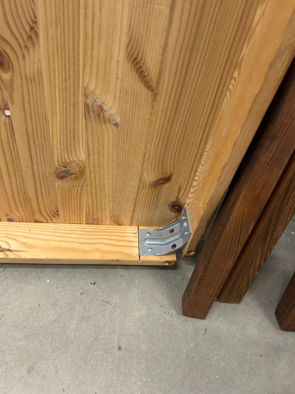 IKEA INGO Pine Table - photo 4