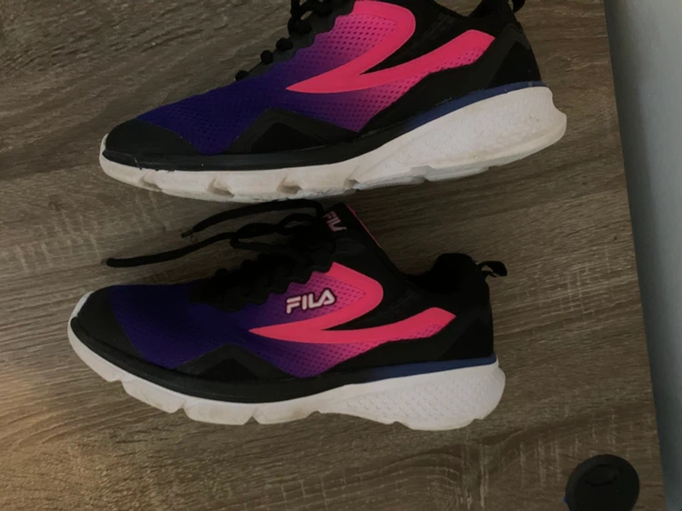 Fila Memory Foam Sneakers Size 7.5 - photo 2