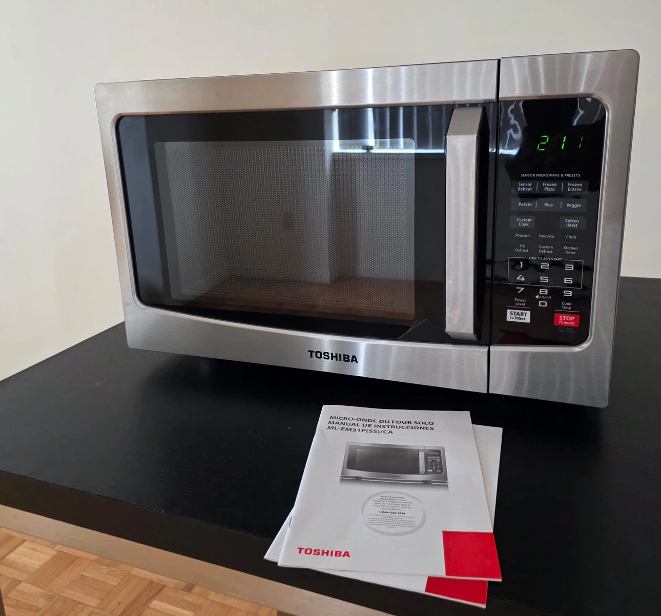 Toshiba 1.2 Cu. Ft. Stainless Steel Countertop Microwave