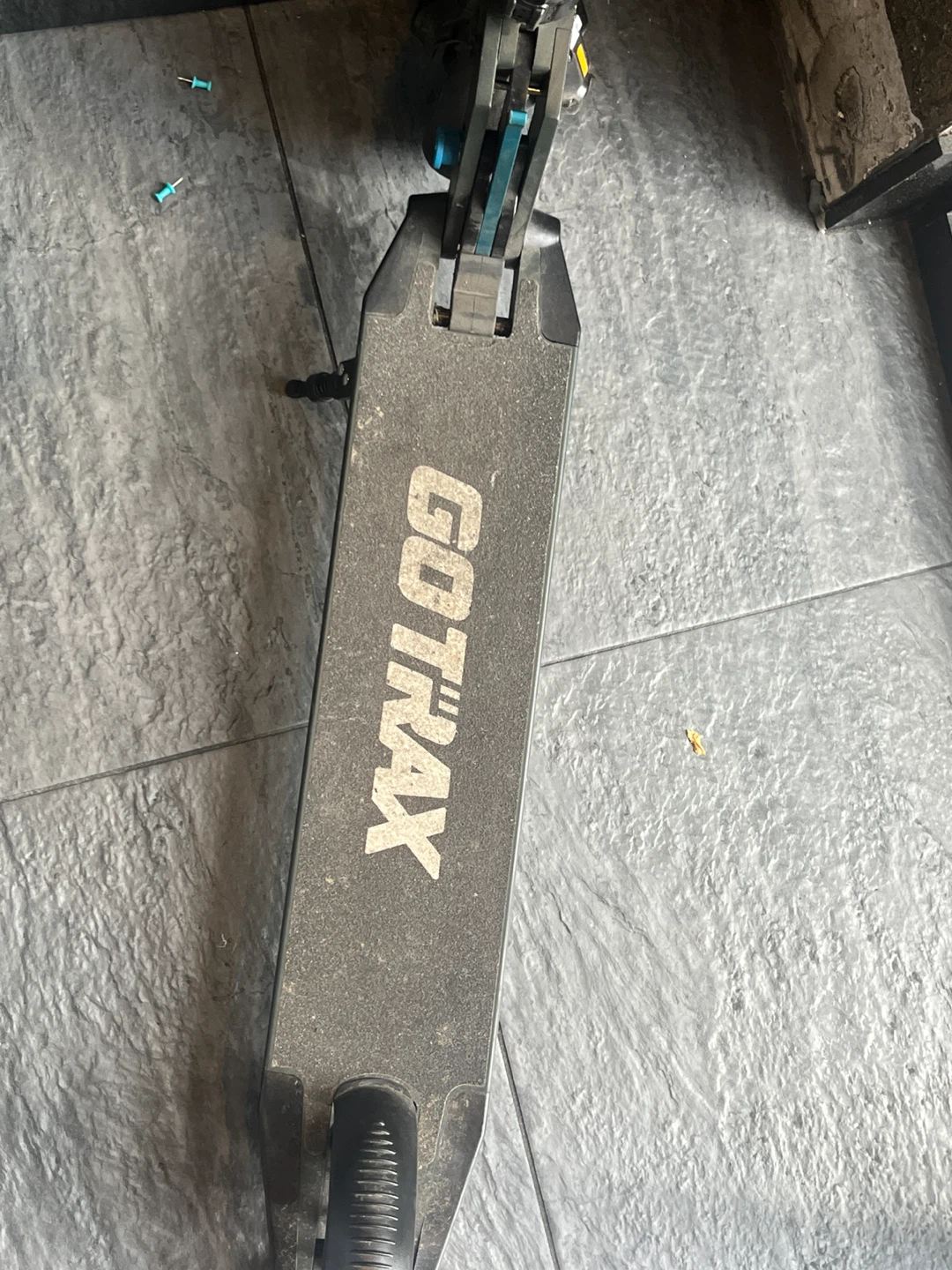 GoTrax electric scooter - photo 3