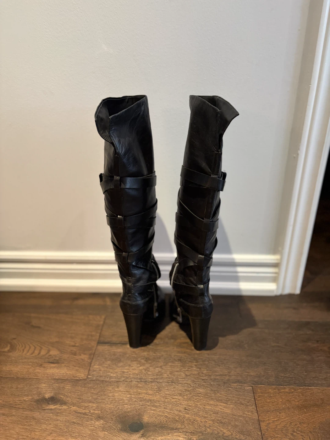 Michael Kors black leather knee-high boots - photo 3