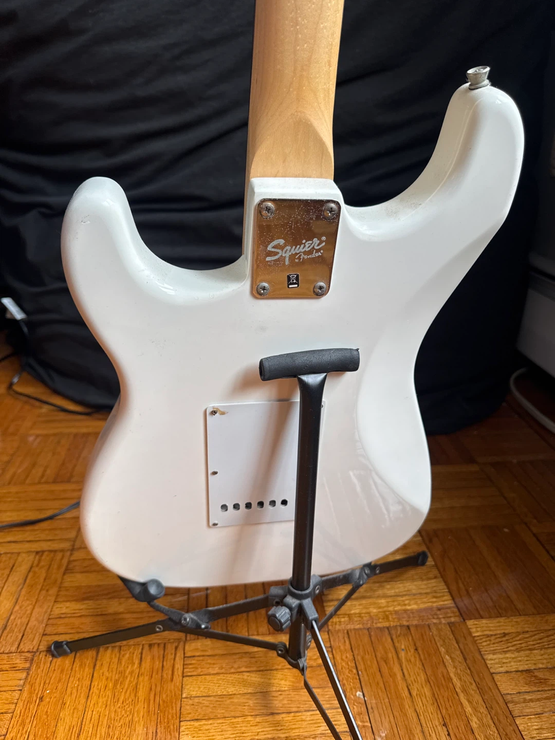 Squier Stratocaster Electric Guitar - photo 3