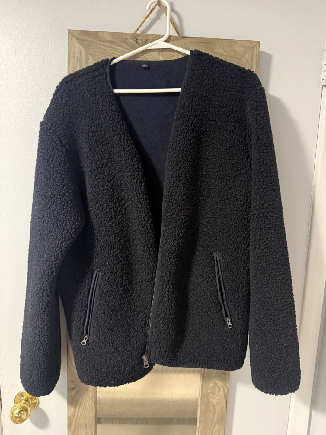 Uniqlo Fluffy Yarn Fleece Collarless Jacket