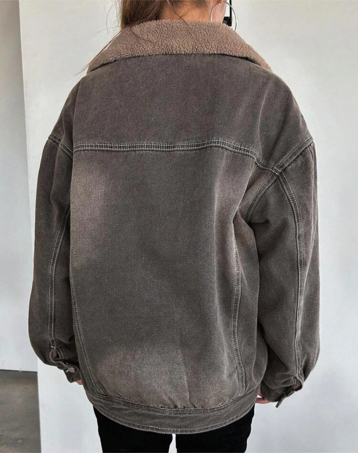 Classic Style Sherpa Denim Jacket - photo 3