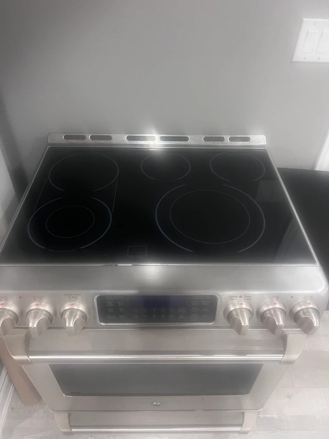 GE Cafe Series Electric Range - photo 3