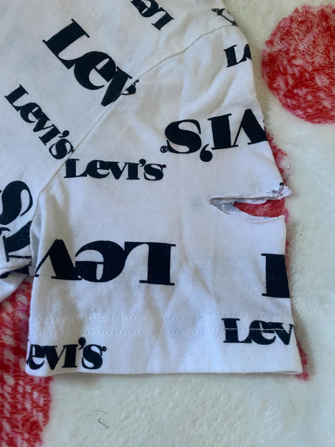 Original Levi’s T-Shirt Small - photo 2