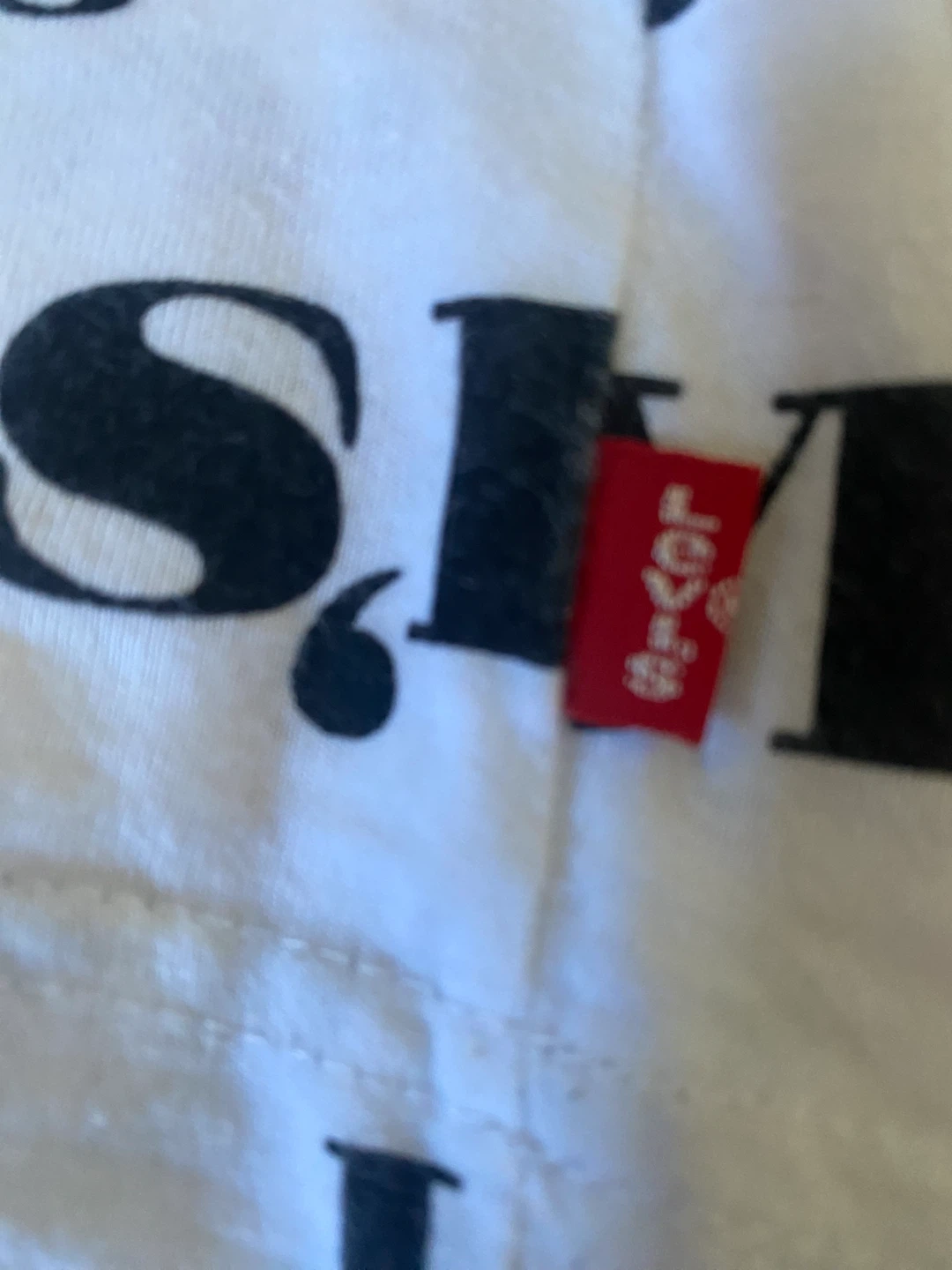 Original Levi’s T-Shirt Small - photo 4
