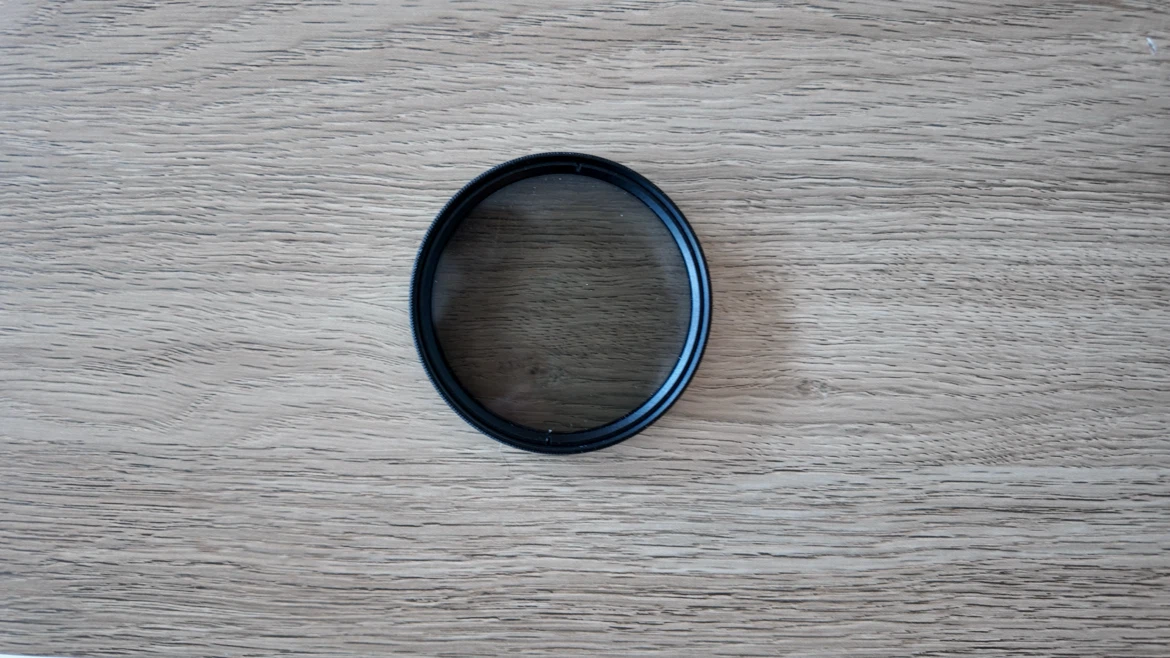 Neewer LED Light and 58mm CPL Filter - photo 4