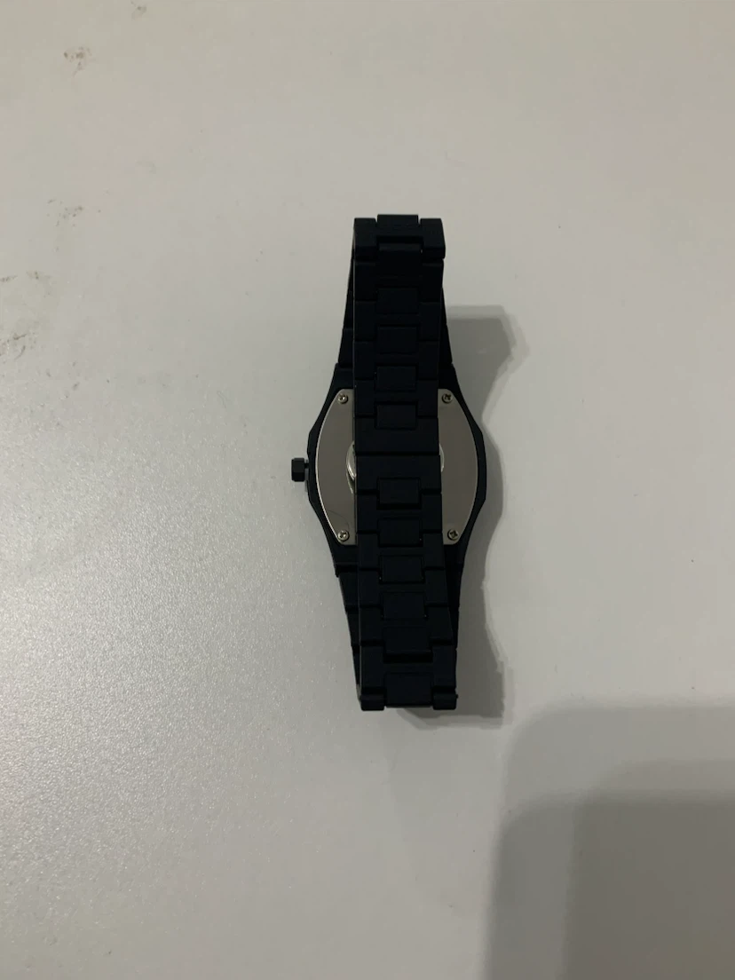 Black watch with Arabic numerals - photo 2
