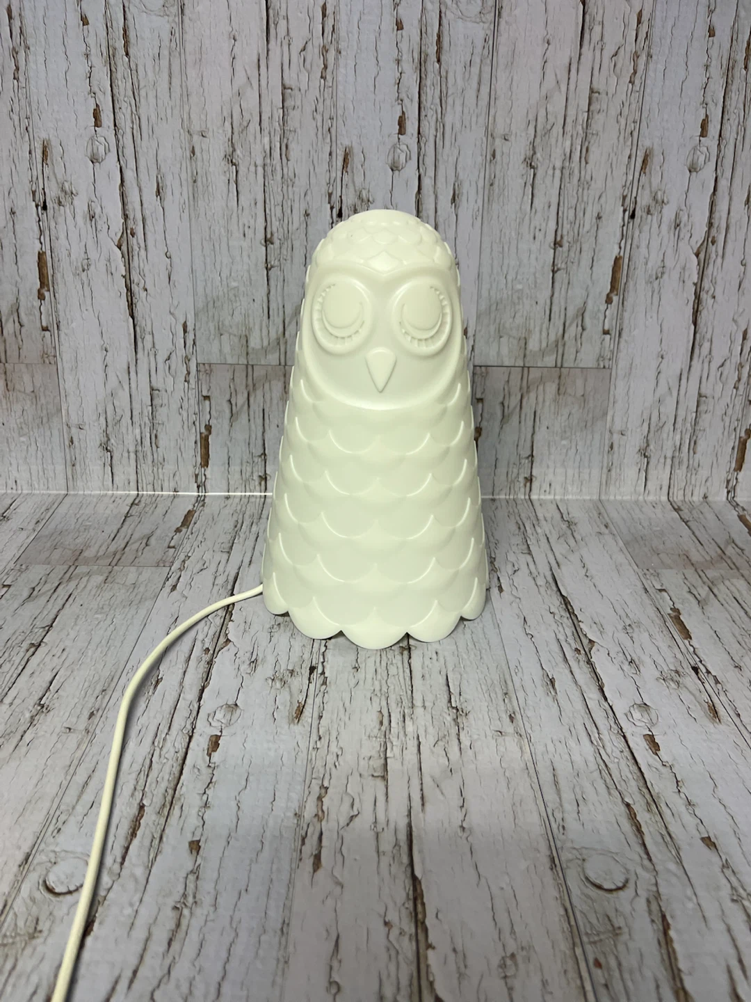 White Owl Table Lamp