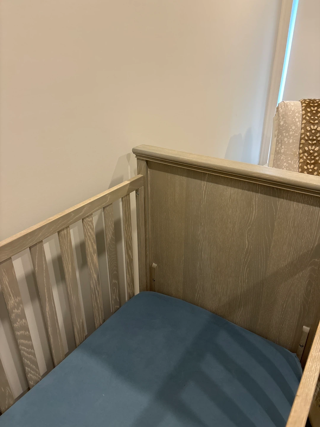 Pottery Barn Crib - photo 4
