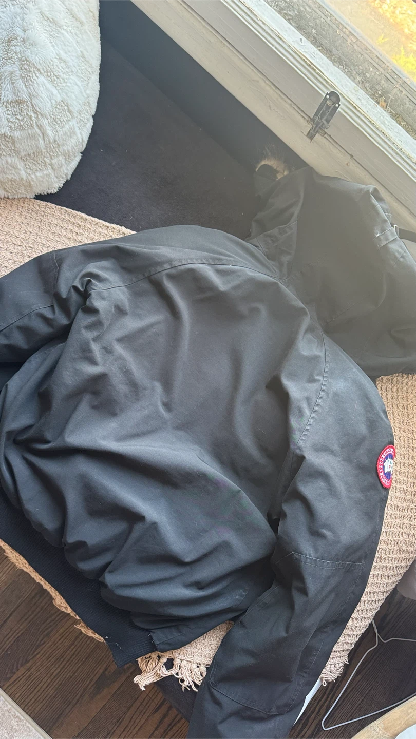 Canada Goose Bomber Jacket - photo 4