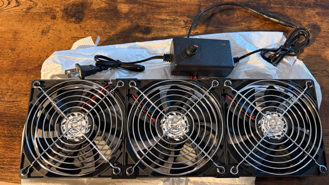 Triple 120mm Dual Ball Cooling Fan System - photo 2