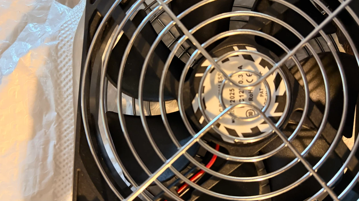 Triple 120mm Dual Ball Cooling Fan System - photo 4