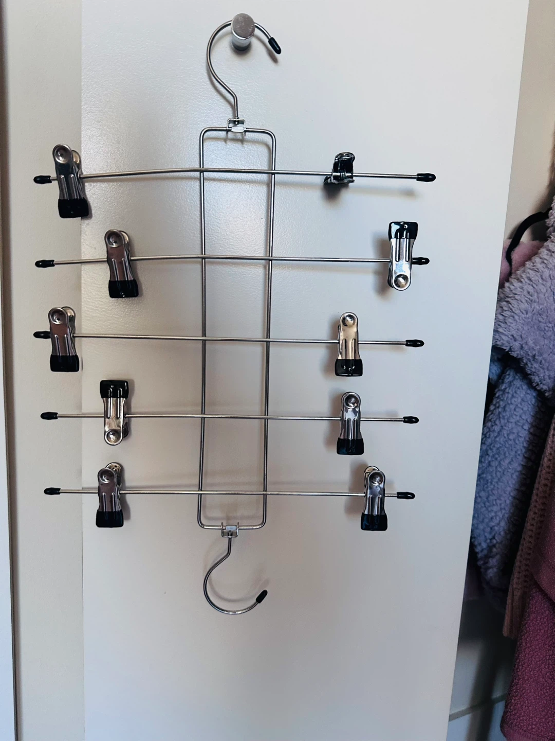 🏈 5-Tier Metal Hanger