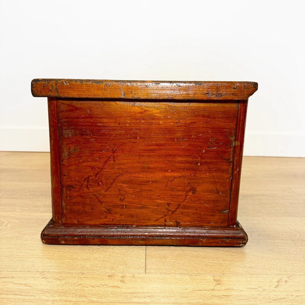 Vintage rustic storage trunk - photo 4