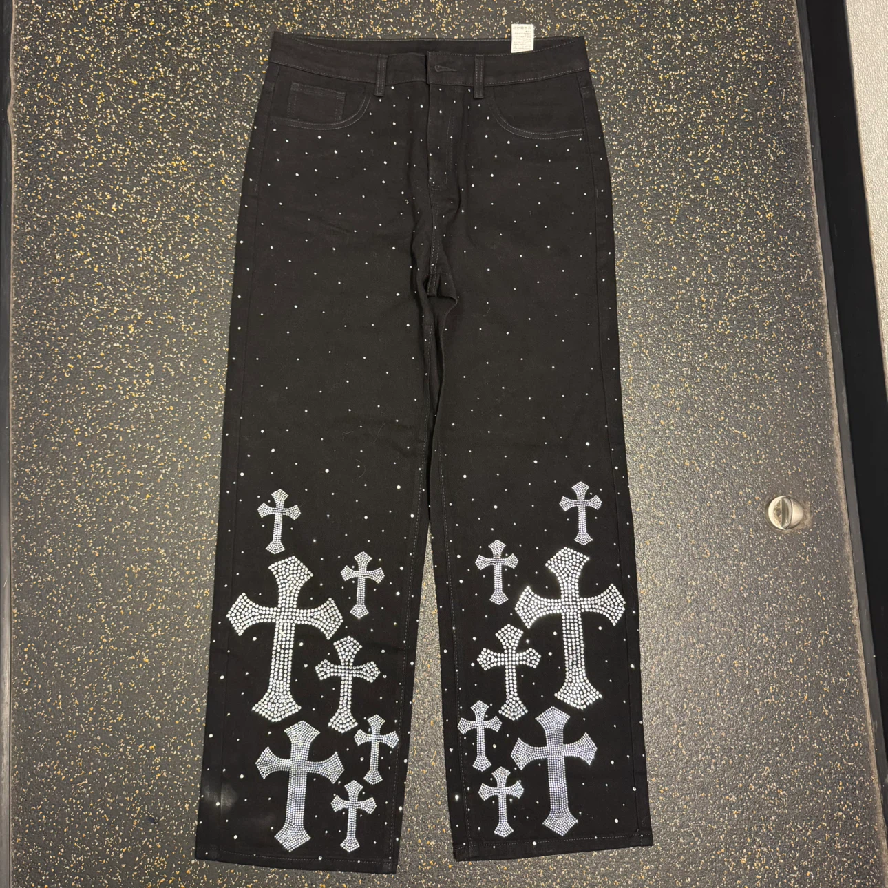 Romwe Men's Rhinestone Cross Jeans