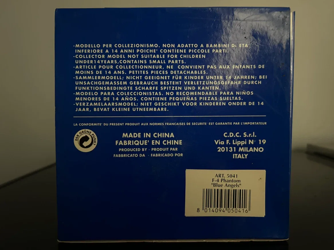 Collection Armour F-4 Phantom Blue Angels 1:100 - photo 3