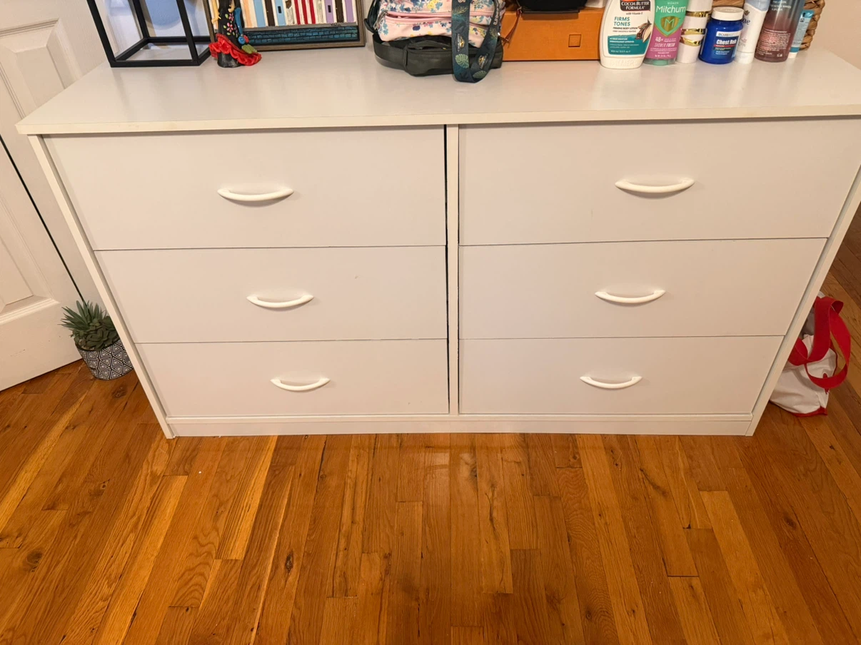 White 6-Drawer Dresser