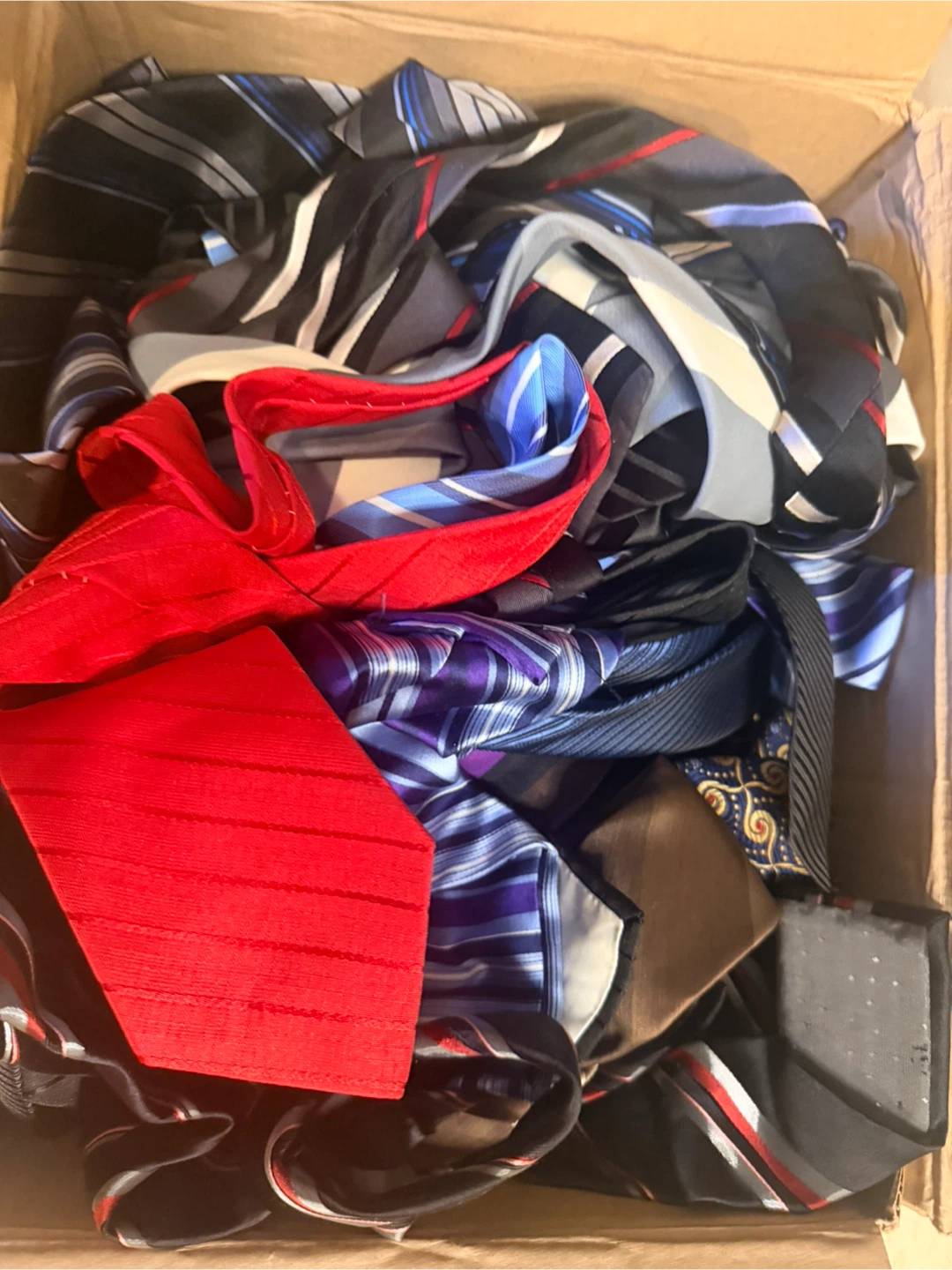 Assorted Men's Ties and Accessory Sets - photo 2