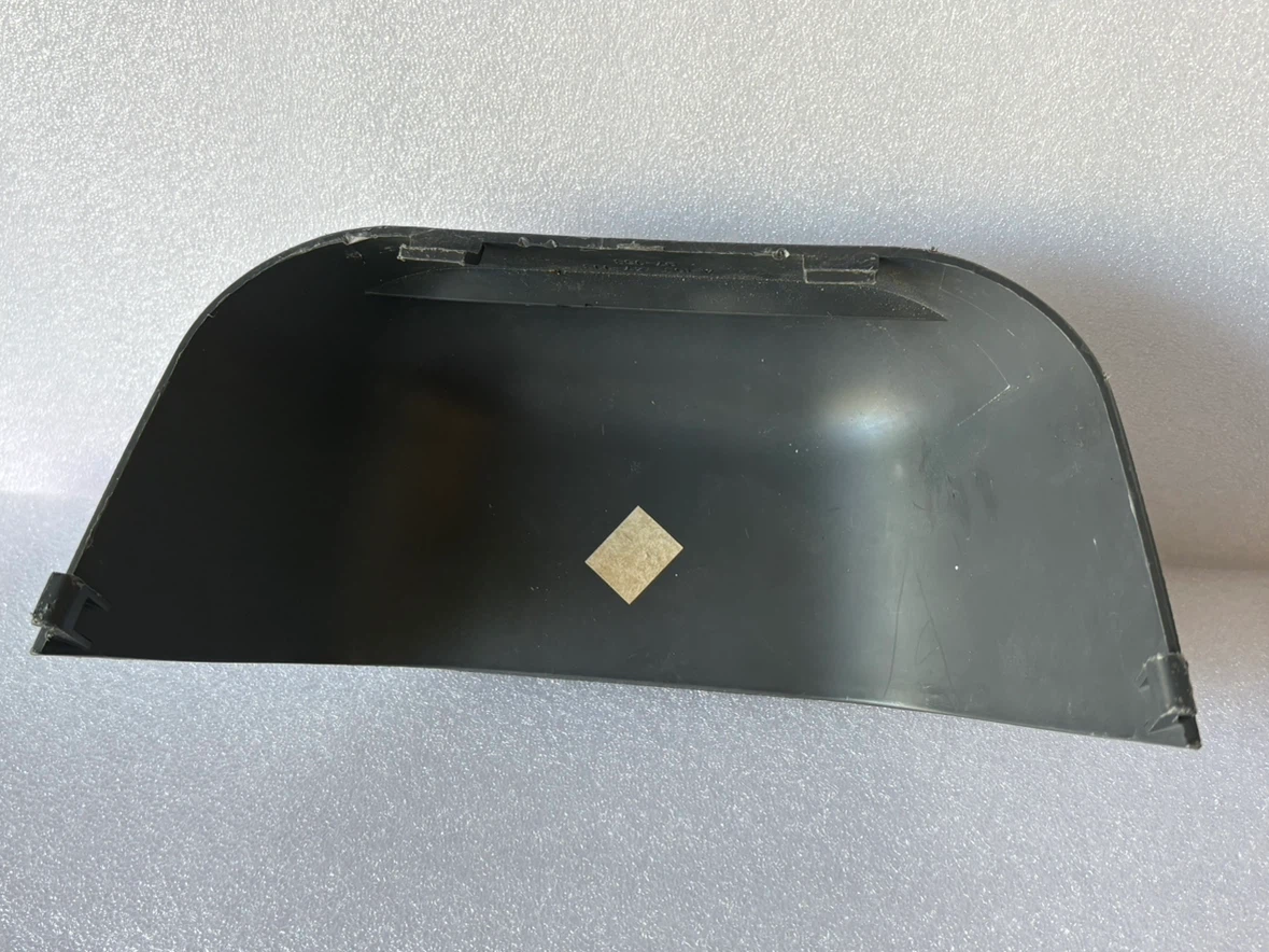 Mercedes-Benz ML interior rear brake light cover 🏈 - photo 3