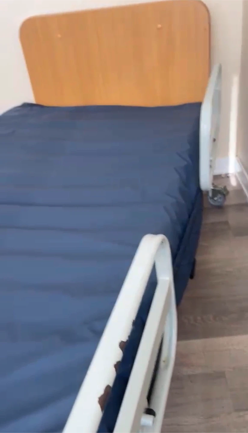🏈Invacare Home Care Bed with Salute RDX Mattress