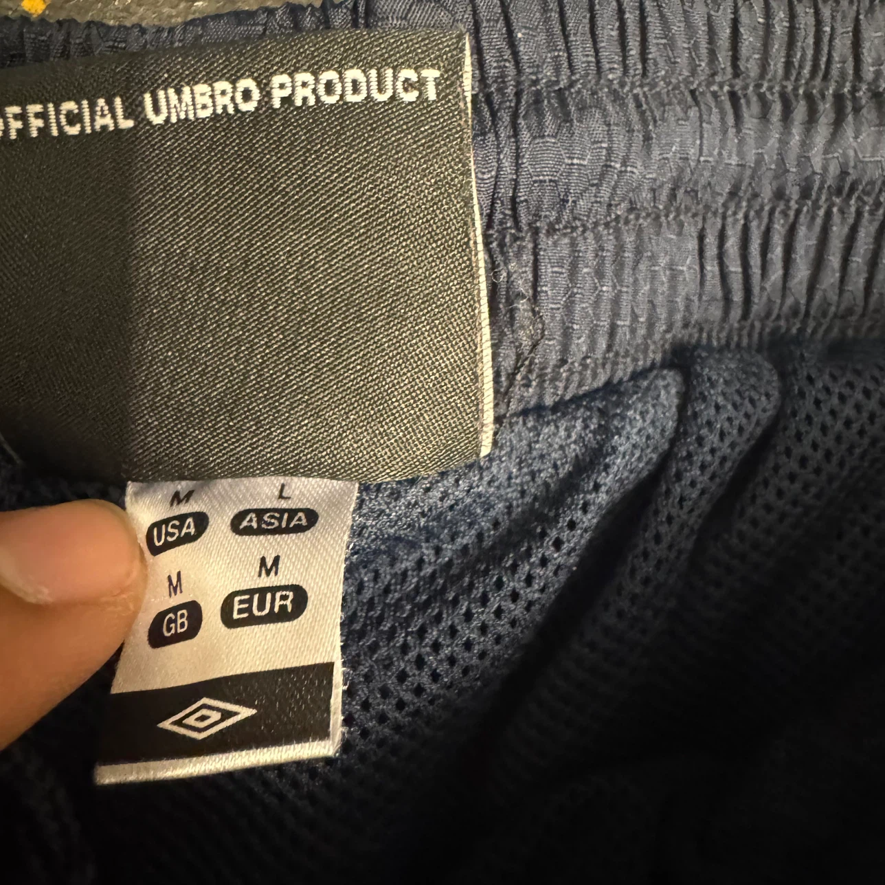 Umbro Track Pants Navy and Red - photo 4