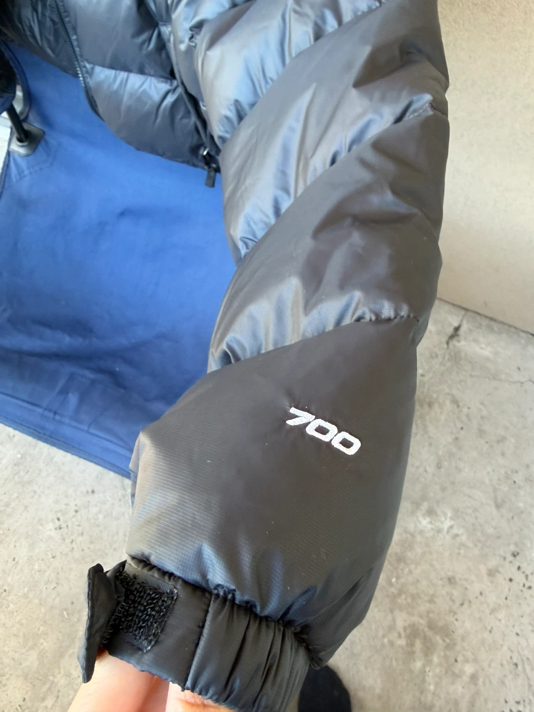 SIZE XS - The North Face 700 Down Jacket Black - photo 4
