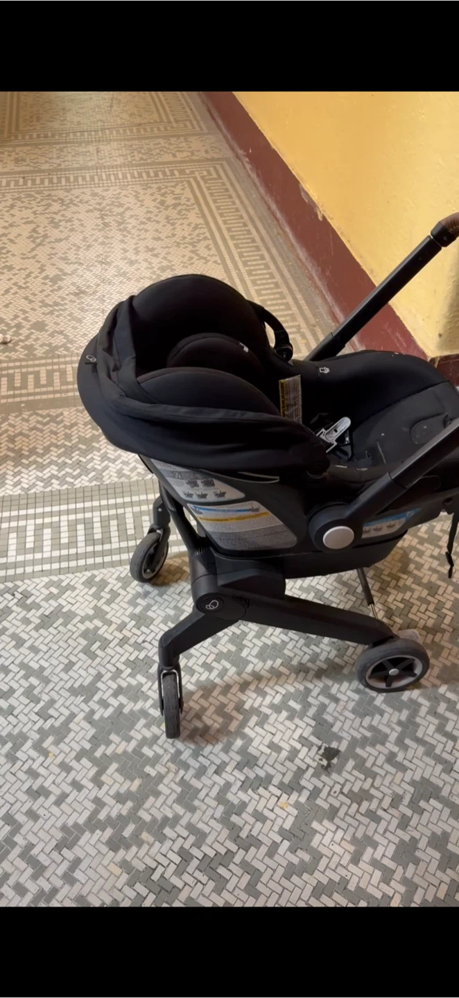 Evenflo Infant Car Seat - photo 2