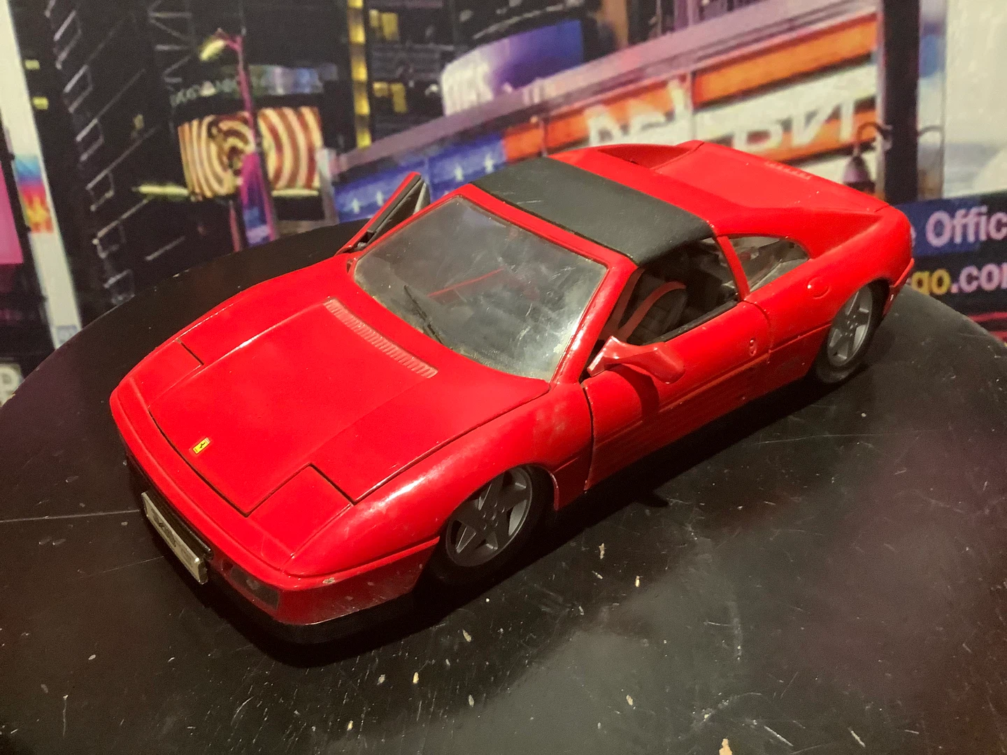 1:18 Ferrari Model Car