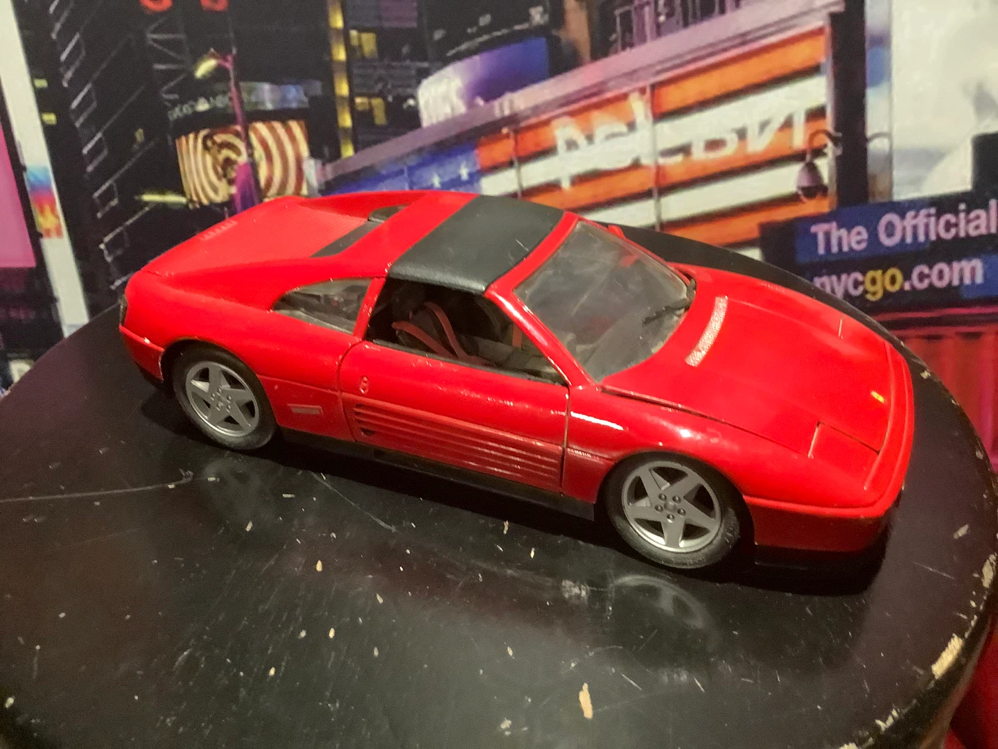 1:18 Ferrari Model Car - photo 2