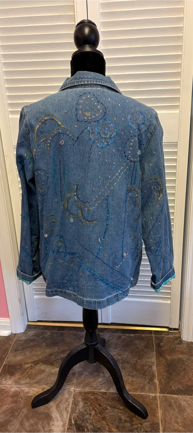 ✨✨Tanjay Embellished Denim Jacket Medium - photo 3