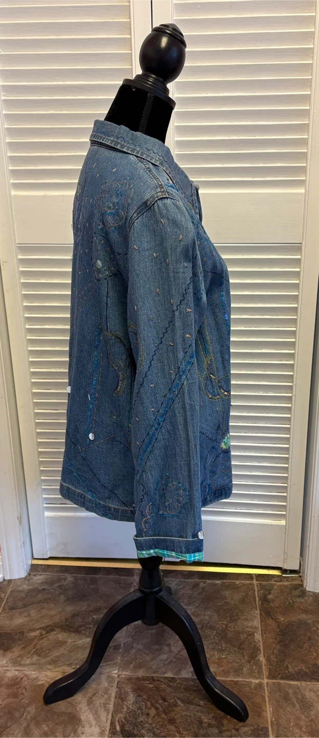 ✨✨Tanjay Embellished Denim Jacket Medium - photo 4