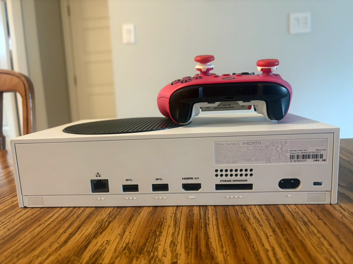 Xbox Series S Console with Pink Controller - photo 2